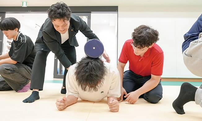 ストレッチに関する特別講義の様子