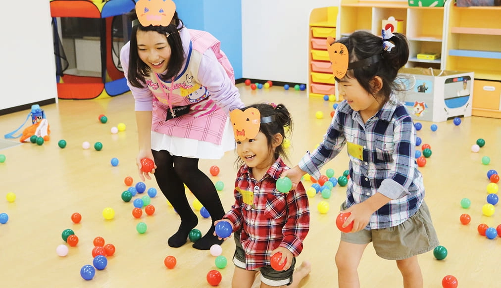 学内子どもふれあい実習の様子